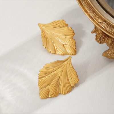Leaf earrings